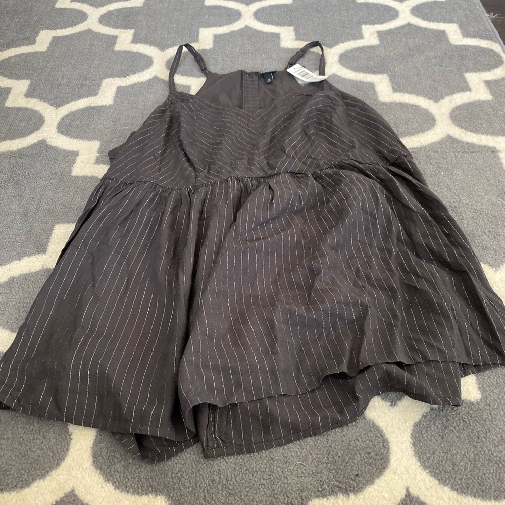 Cute pinstriped top!